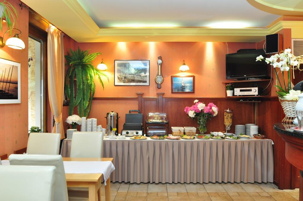 Aparthotel Mikolajki ภายนอก รูปภาพ